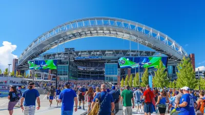 Fan Zones and Tailgating: How Stadiums Are Creating a Full-Day Experience