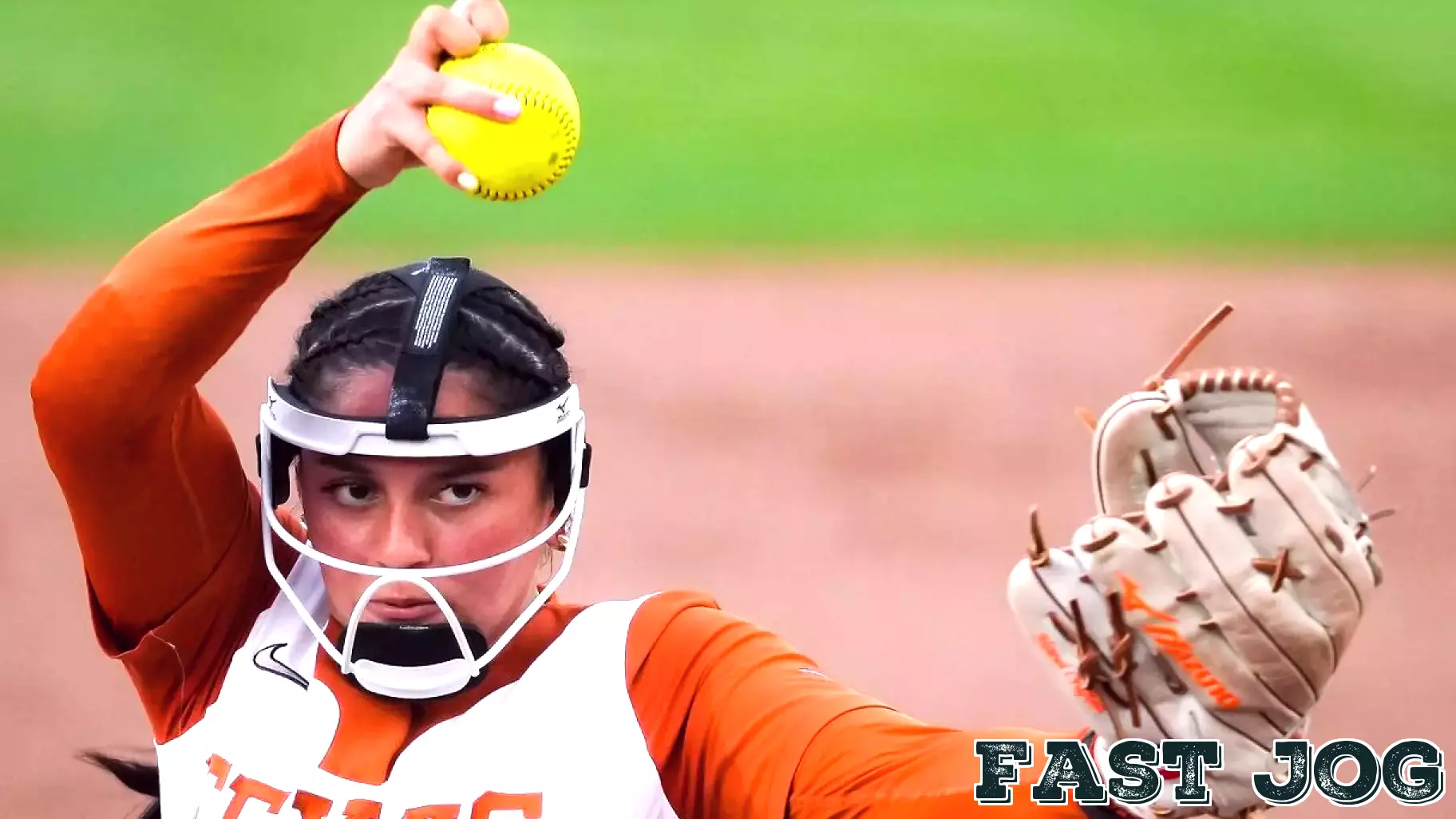 Hannah Wells delivers big 2-run single, Texas knocks off Tennessee 5-2