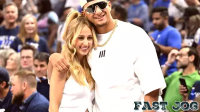 Fans Anxiously React to Viral Photo of Chiefs Quarterback