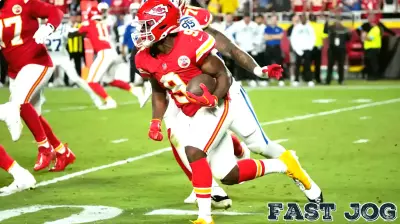 Kenneth Walker III Finds End Zone Twice in Week 3 Outing